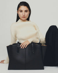Oda Tote Bag